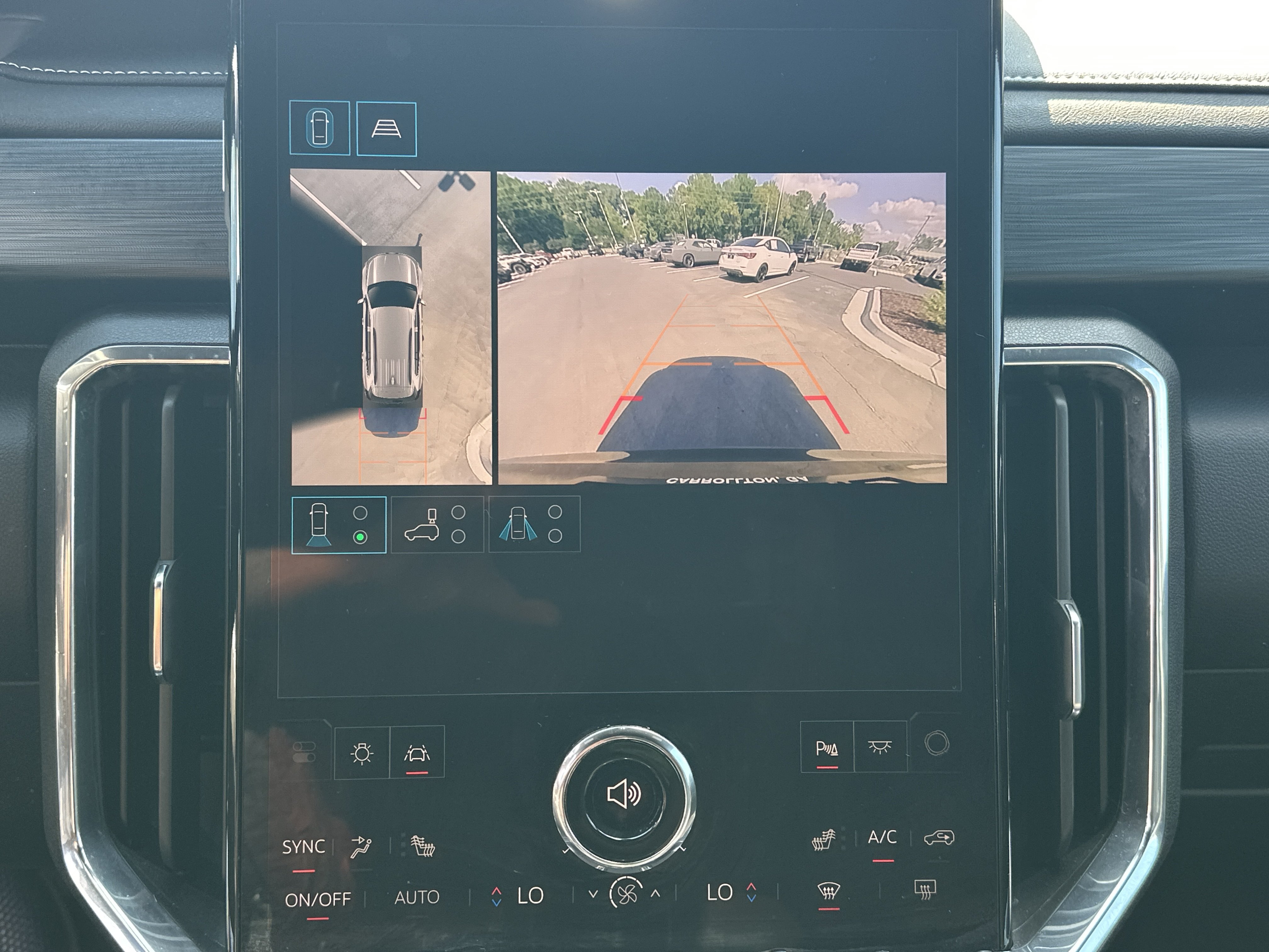 Used 2024 GMC Acadia Elevation FWD image 31