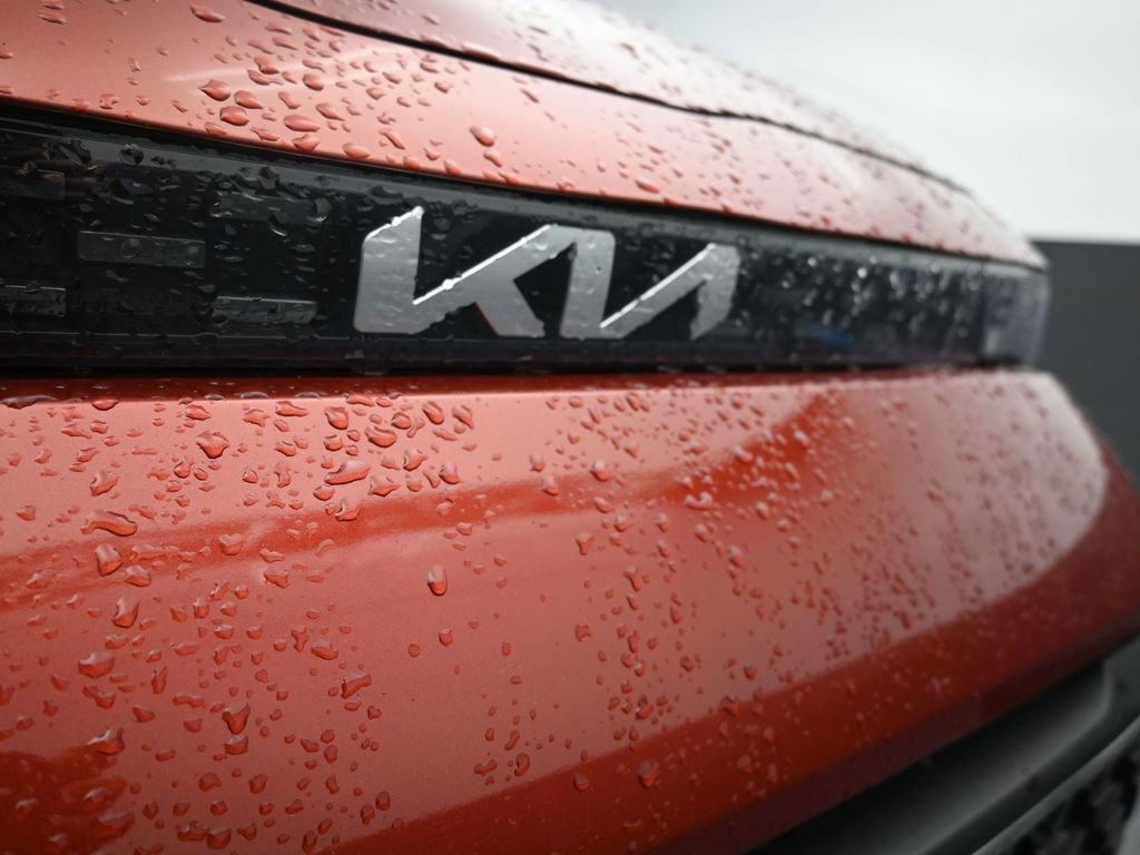 Used 2025 Kia Soul LX w/ LX Technology Package image 16