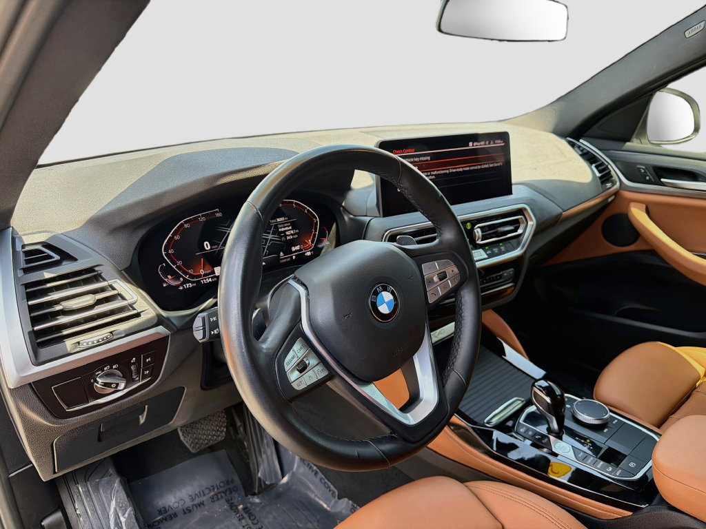 Used 2023 BMW X4 xDrive30i w/ Parking Assistance Package AWD/4WD image 9