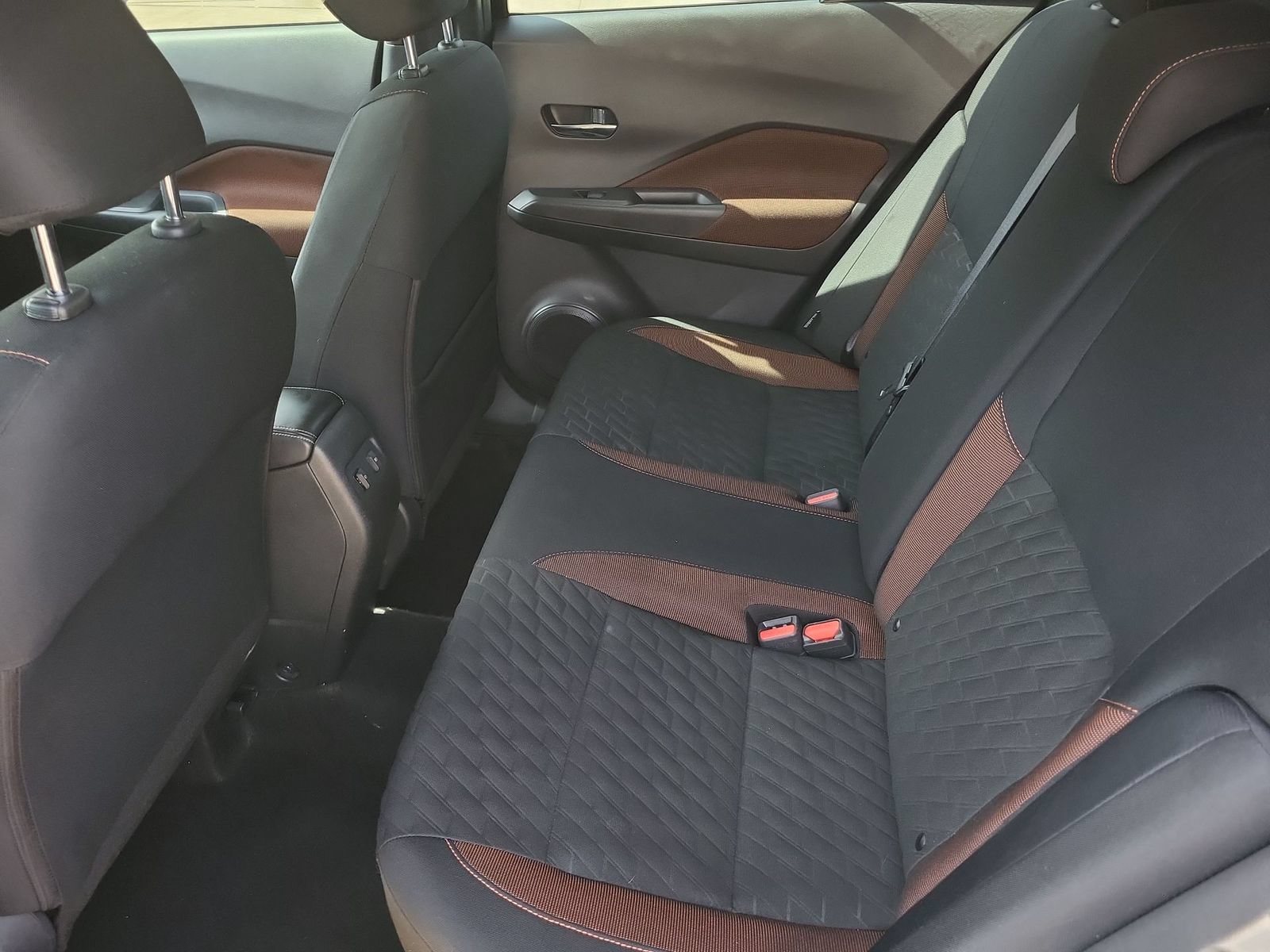 Used 2022 Nissan Kicks SR w/ Interior Electronics Package FWD image 23
