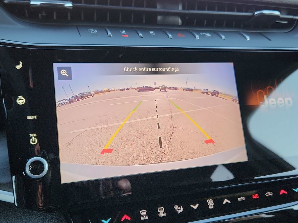 New 2026 Jeep Grand Cherokee L Laredo image 20