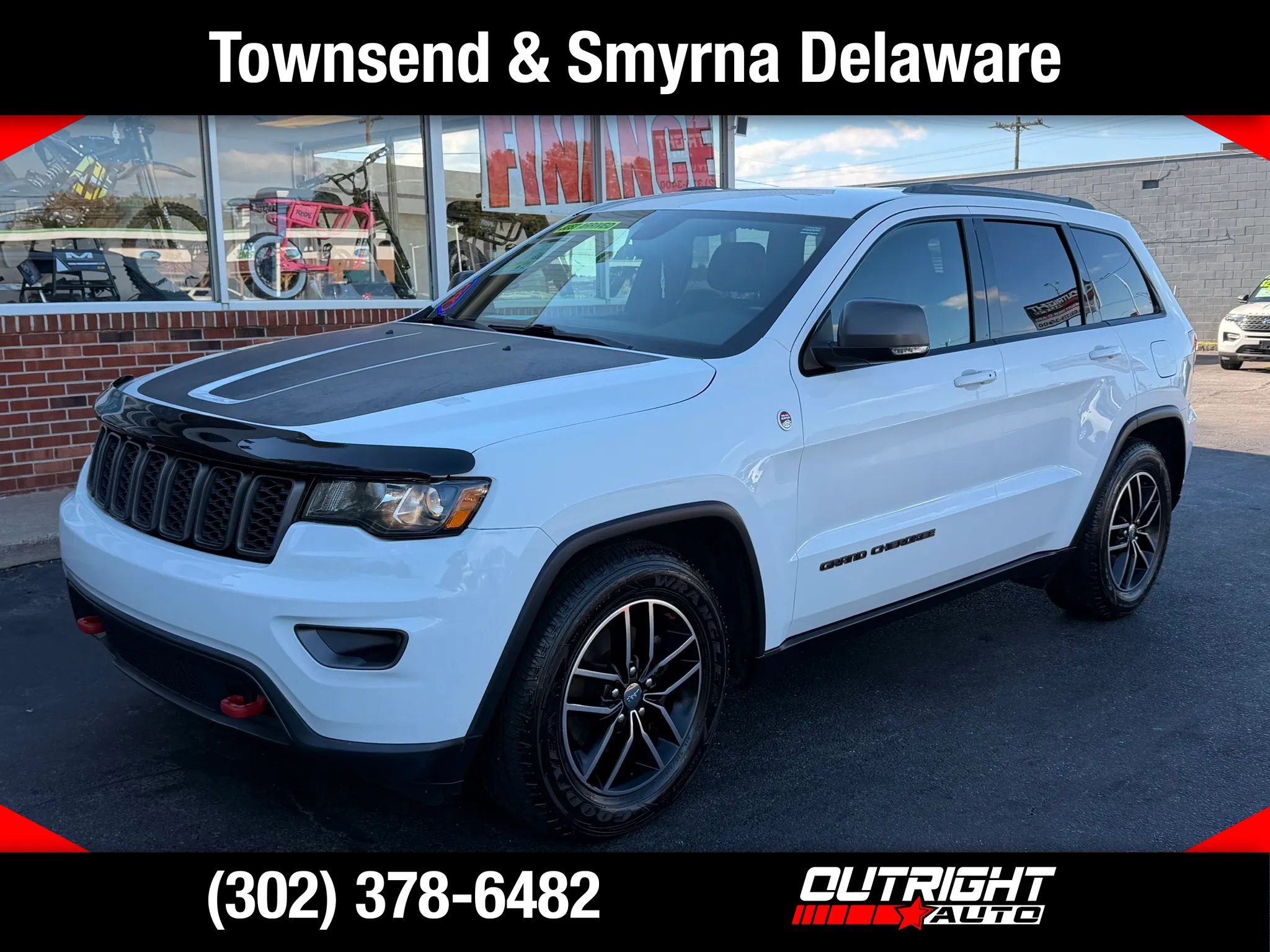 Used 2018 Jeep Grand Cherokee Trailhawk AWD/4WD image 1
