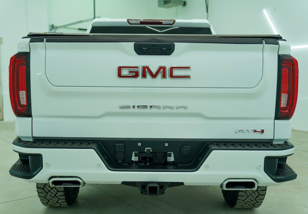 Used 2023 GMC Sierra 1500 AT4 image 5