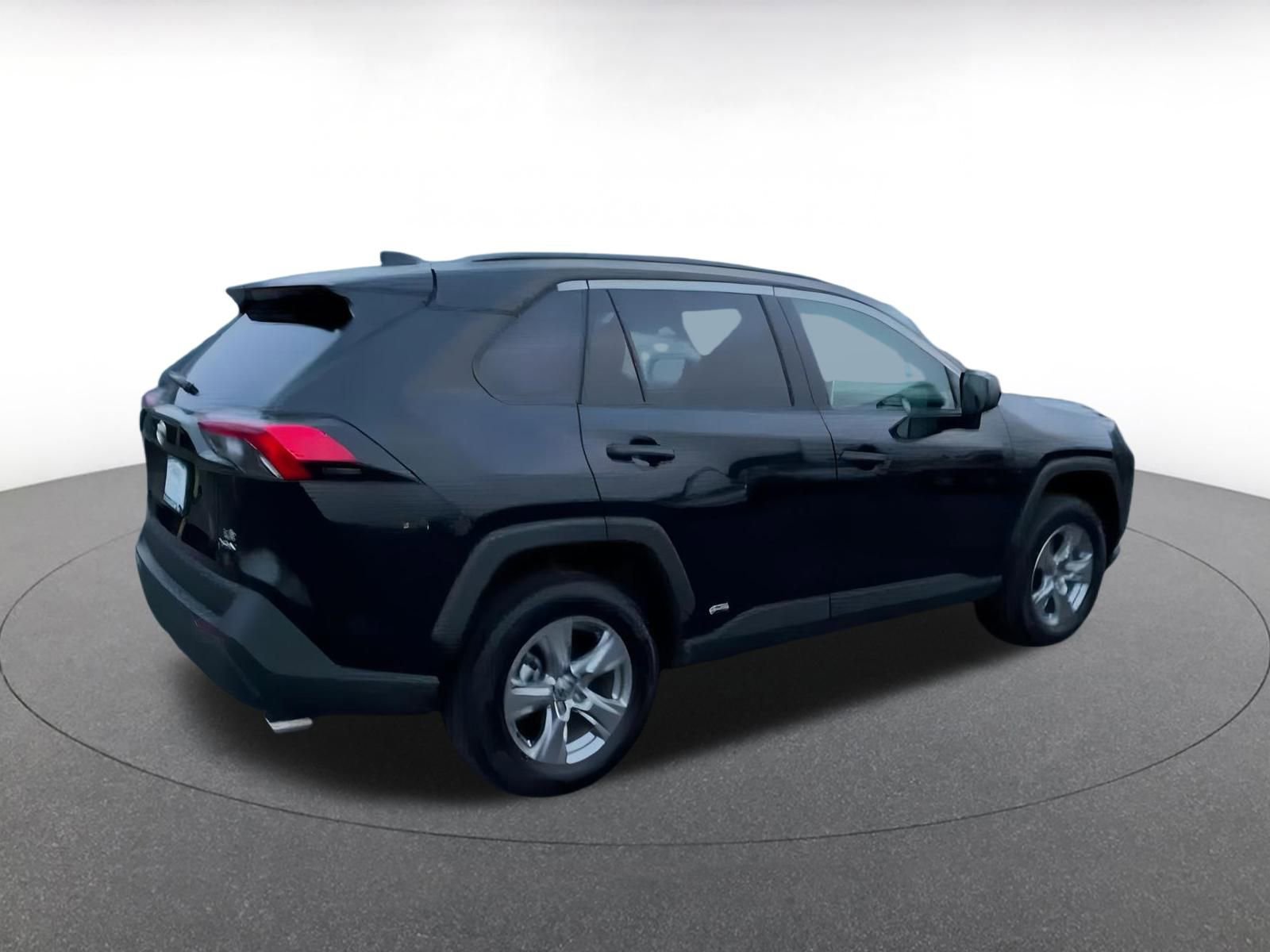 Used 2025 Toyota RAV4 LE image 15