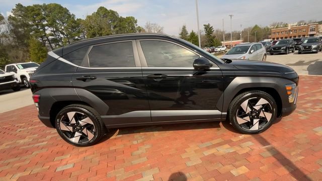 Used 2024 Hyundai Kona Limited FWD image 2