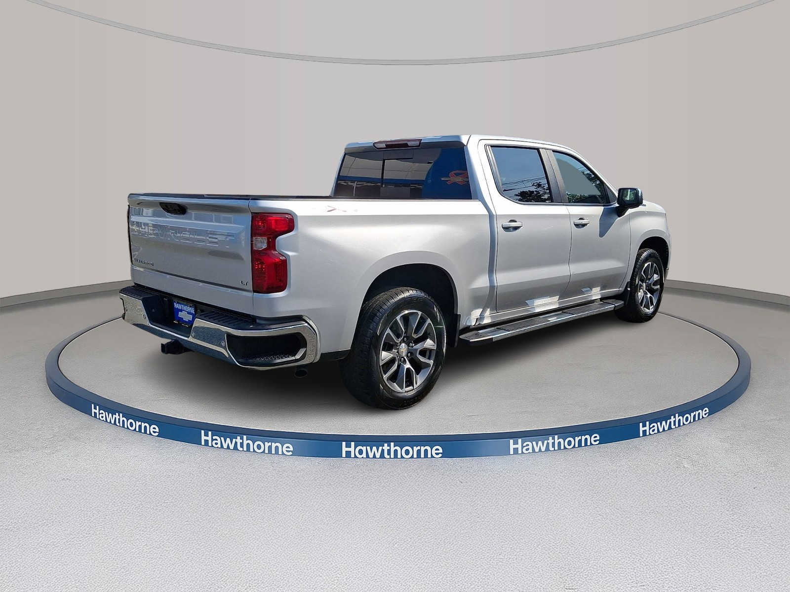 Certified 2022 Chevrolet Silverado 1500 LT w/ Safety Package AWD/4WD image 6