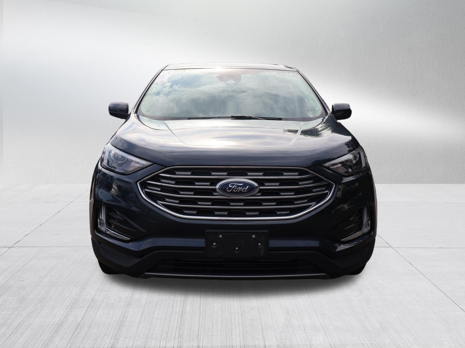 Used 2022 Ford Edge SEL w/ Convenience Package AWD/4WD image 2