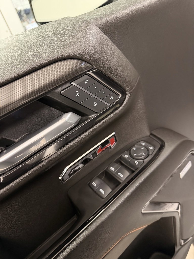 Certified 2022 GMC Sierra 1500 AT4 w/ AT4 Preferred Package image 13