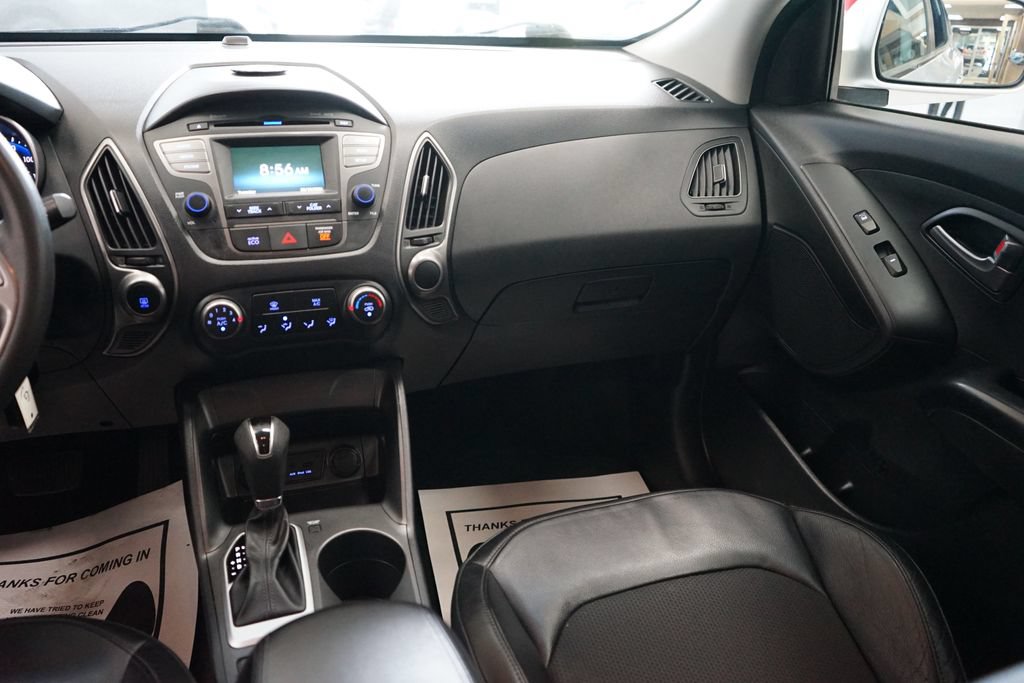 Used 2015 Hyundai Tucson GLS w/ Option Group 02 AWD/4WD image 10