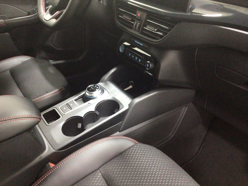 New 2026 Ford Escape ST-Line w/ Tech Pack #1 AWD/4WD image 42