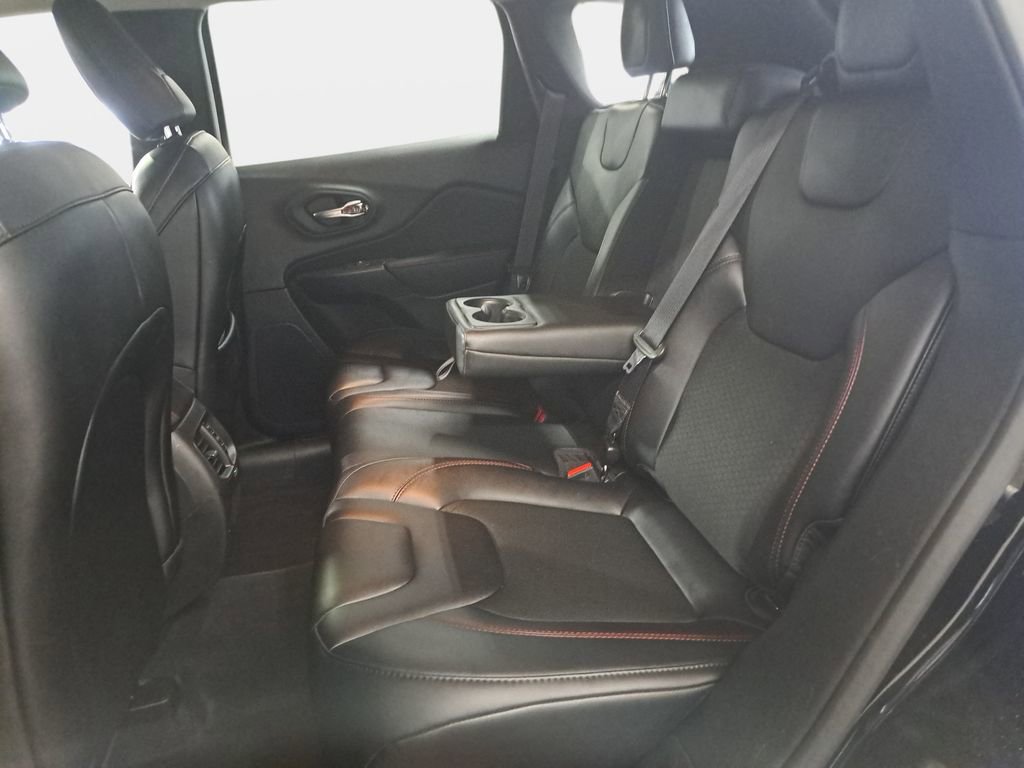 Certified 2022 Jeep Cherokee Trailhawk AWD/4WD image 14
