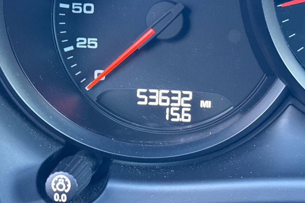 Used 2018 Porsche Macan image 23