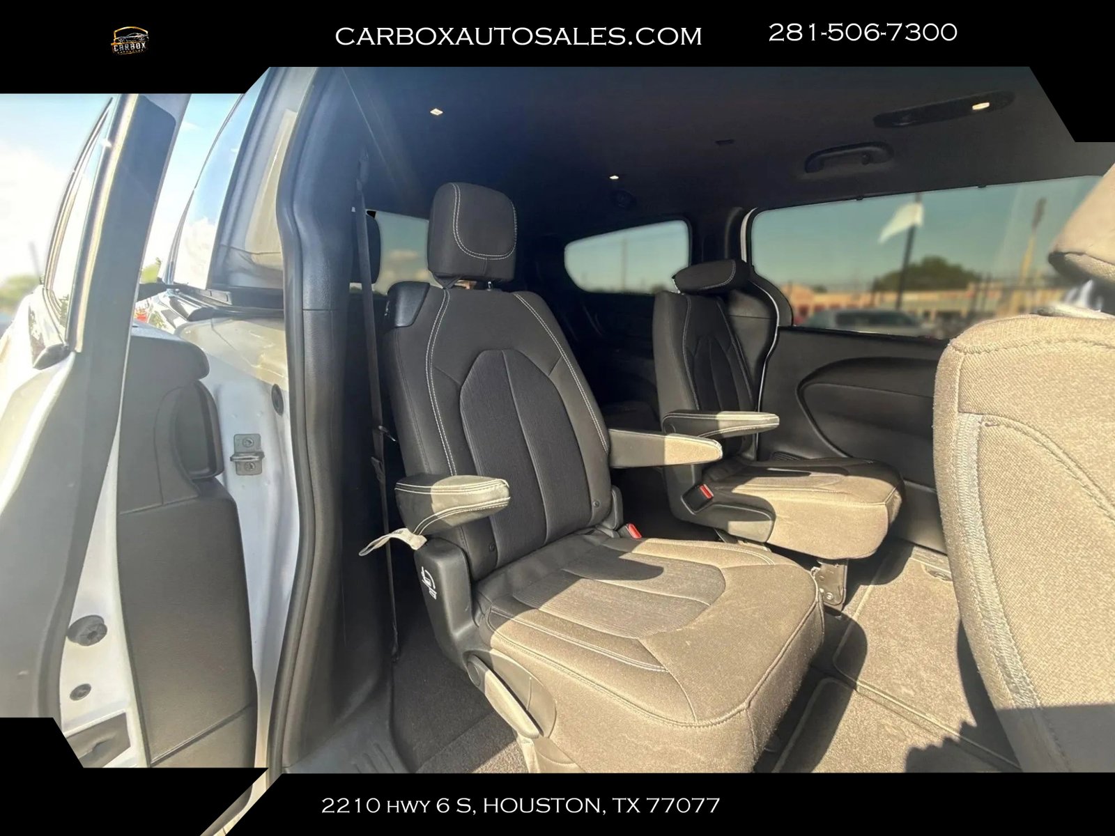 Used 2021 Chrysler Pacifica Touring w/ S Appearance Package FWD image 34