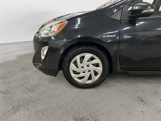 Used 2015 Toyota Prius C One image 11