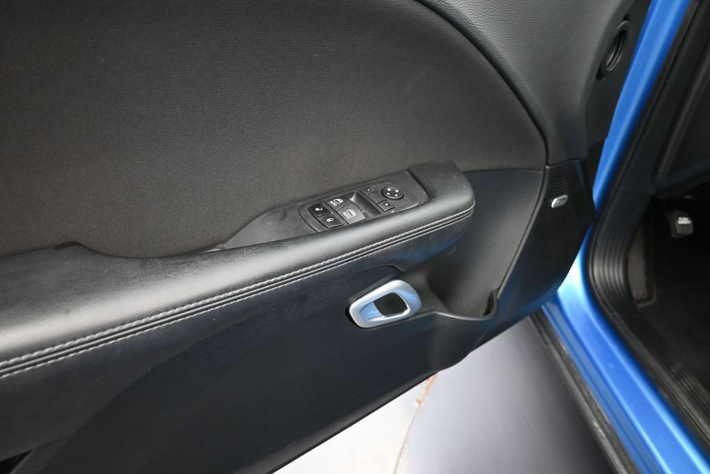 Used 2023 Dodge Challenger SXT w/ Blacktop Package AWD/4WD image 9