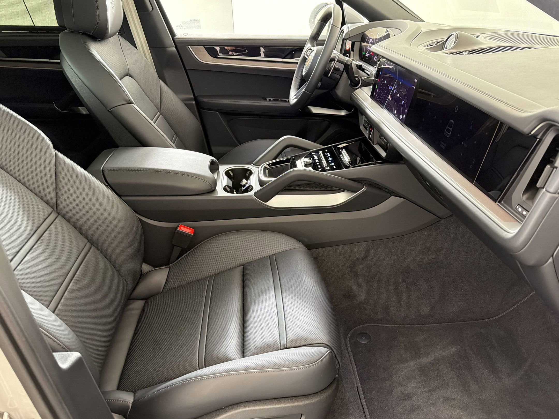 New 2026 Porsche Cayenne S image 28