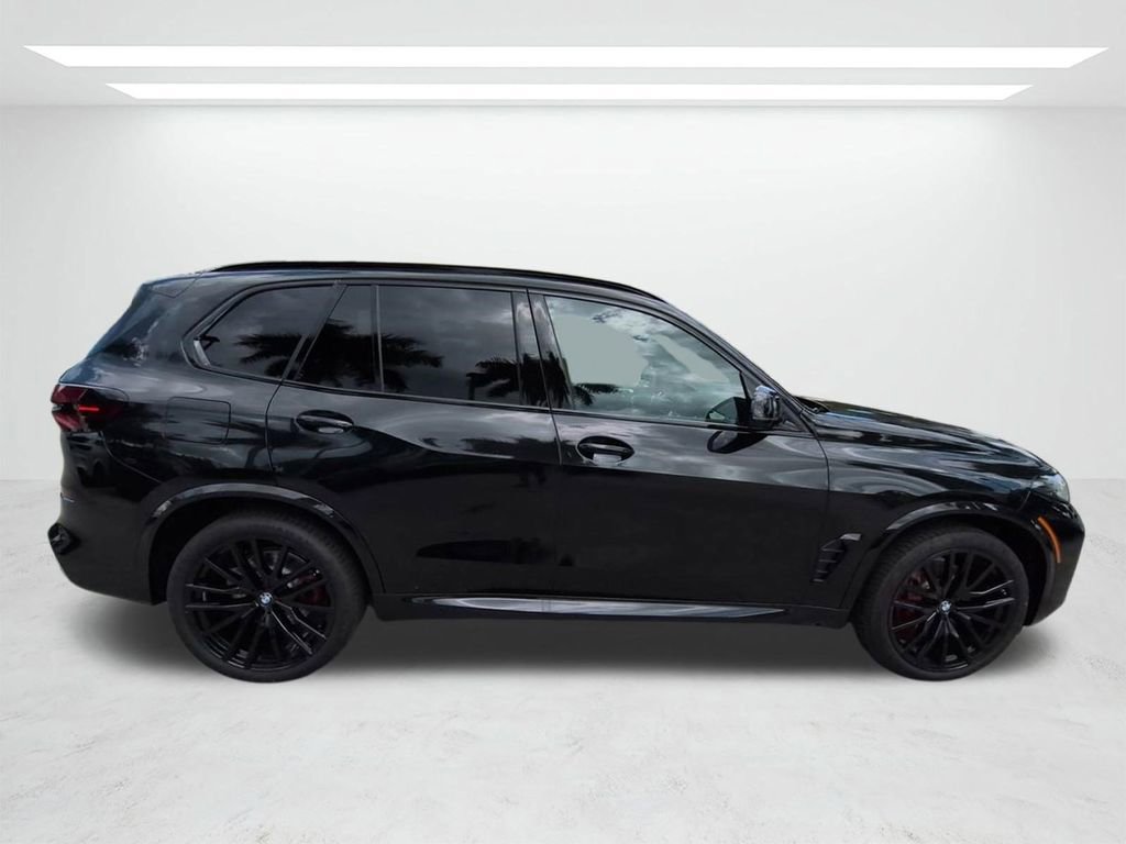 New 2026 BMW X5 xDrive40i w/ M Sport Package image 3