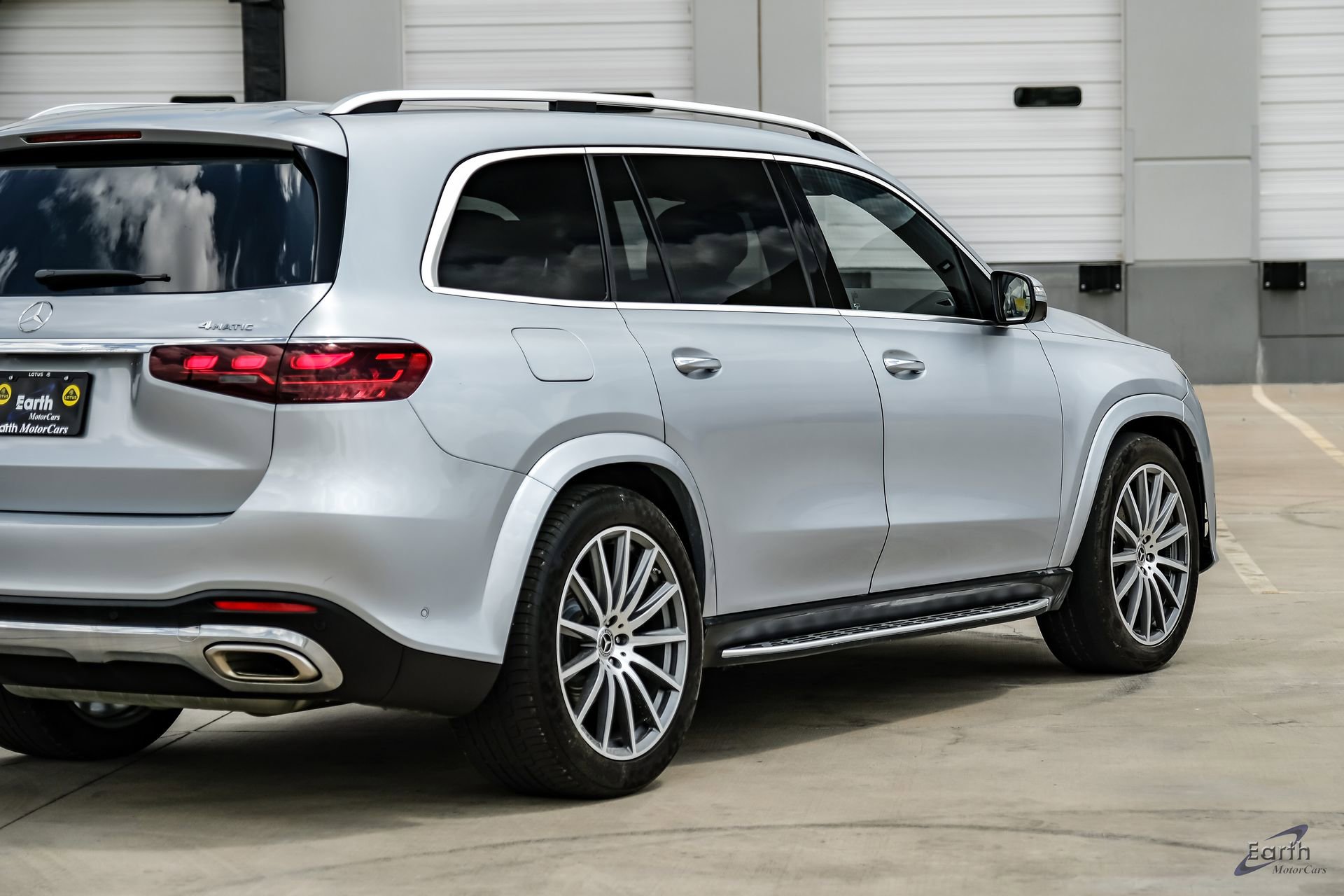 Used 2025 Mercedes-Benz GLS 580 4MATIC image 19