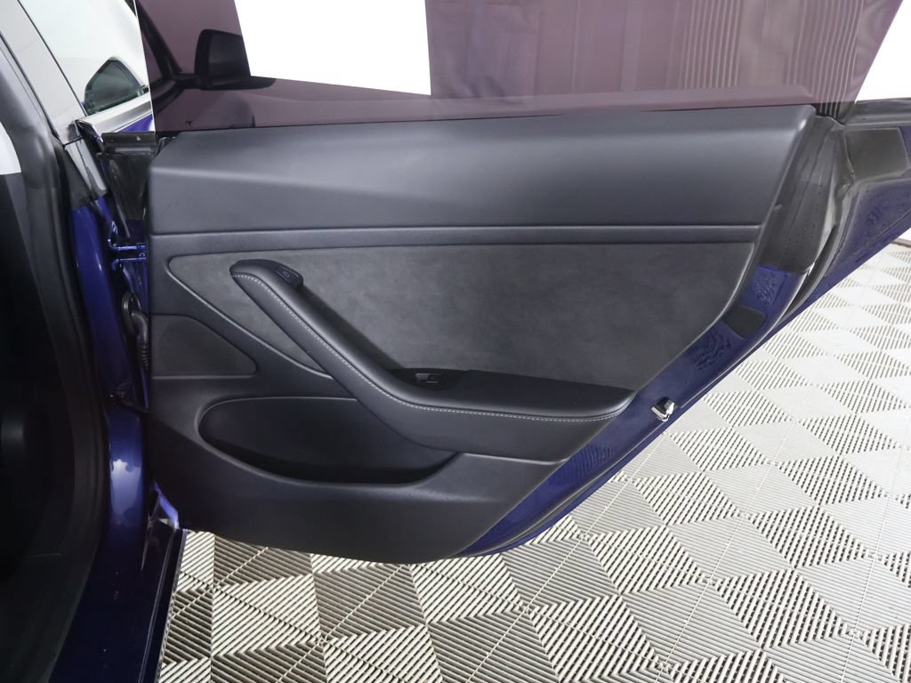 Used 2021 Tesla Model 3 Standard Range Plus RWD image 29