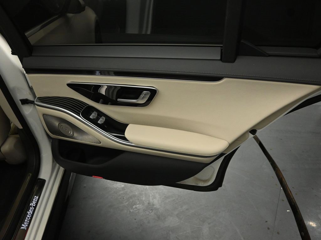 Used 2022 Mercedes-Benz S 500 4MATIC image 23