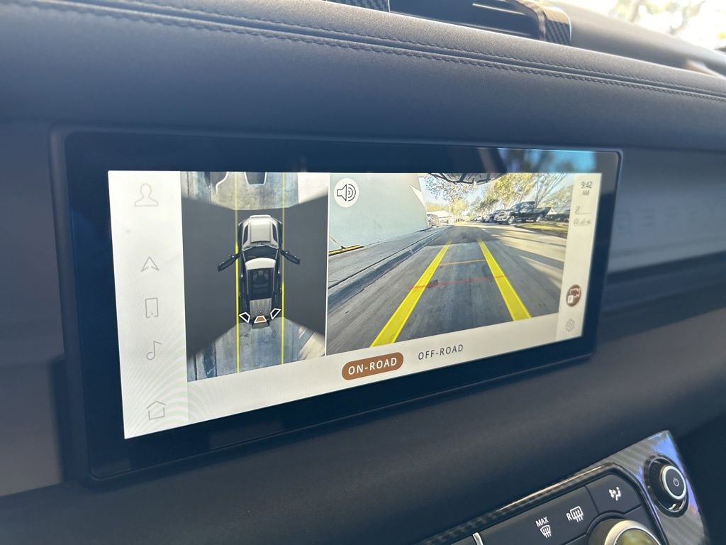 Used 2023 Land Rover Defender 110 X-Dynamic SE image 9