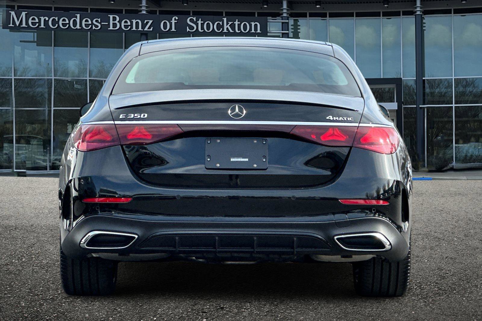 New 2026 Mercedes-Benz E 350 4MATIC Sedan image 5