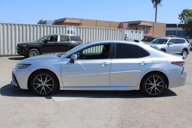 Used 2024 Toyota Camry SE FWD image 7