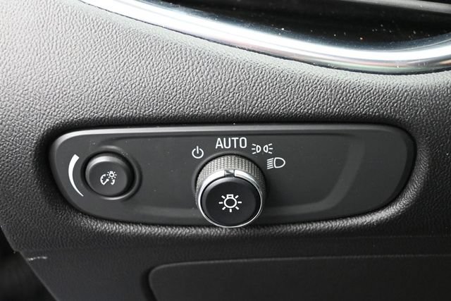 Used 2024 Chevrolet Malibu LT FWD image 14