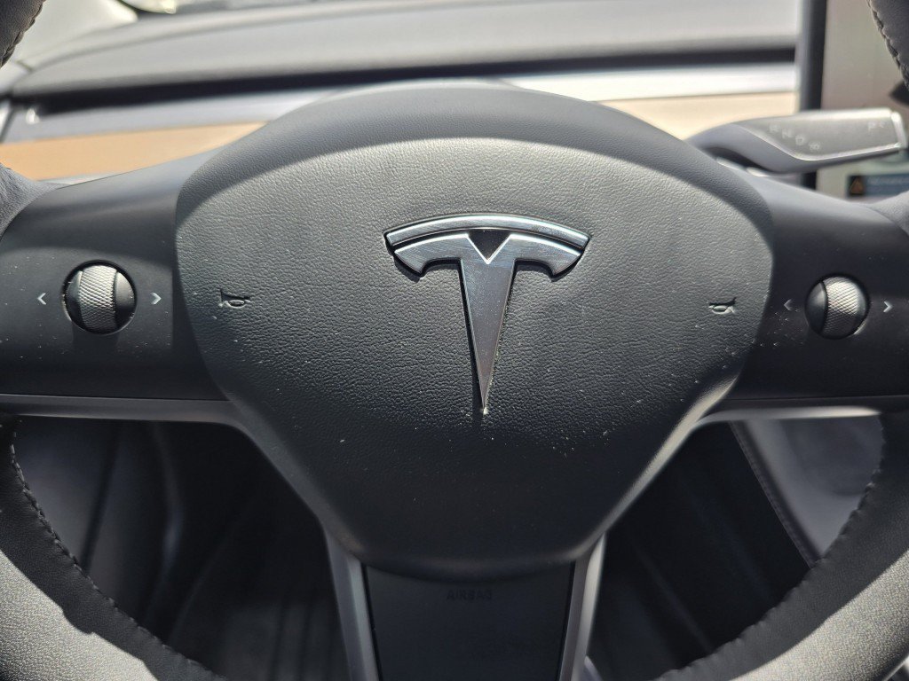Used 2021 Tesla Model 3 Performance AWD/4WD image 15