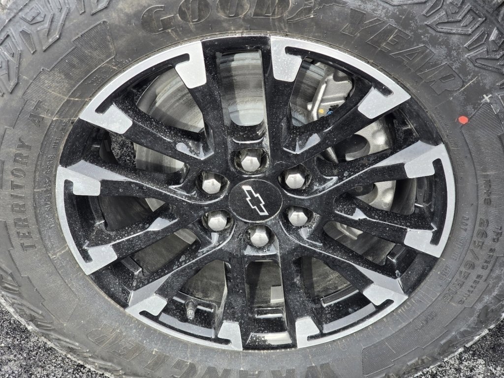 New 2026 Chevrolet Traverse Z71 w/ Enhanced Driving Package image 8