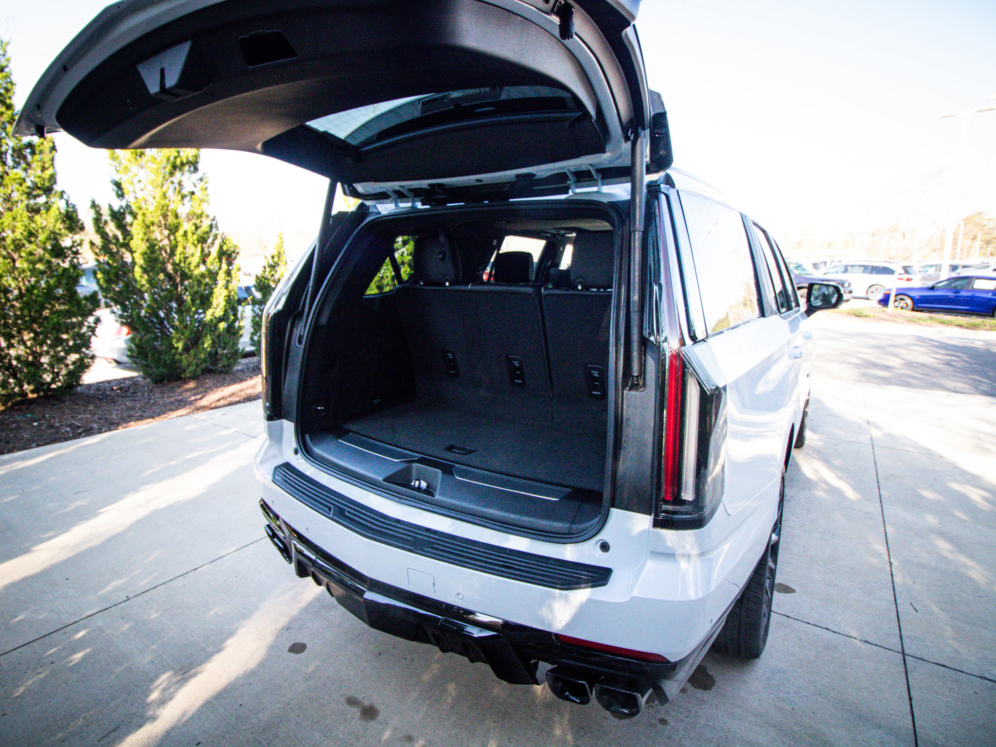 Used 2026 Cadillac Escalade V image 34