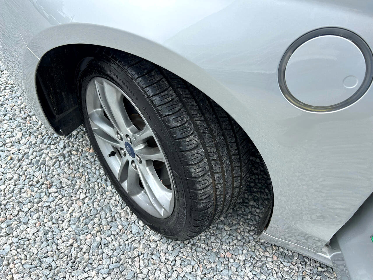 Used 2015 Ford Fusion Energi Titanium w/ Driver Assist Package image 27