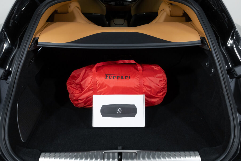 Used 2024 Ferrari Purosangue image 19