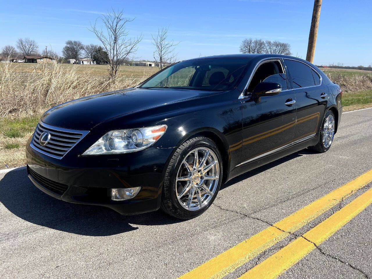 Used 2012 Lexus LS 460 L w/ Luxury Pkg RWD image 2