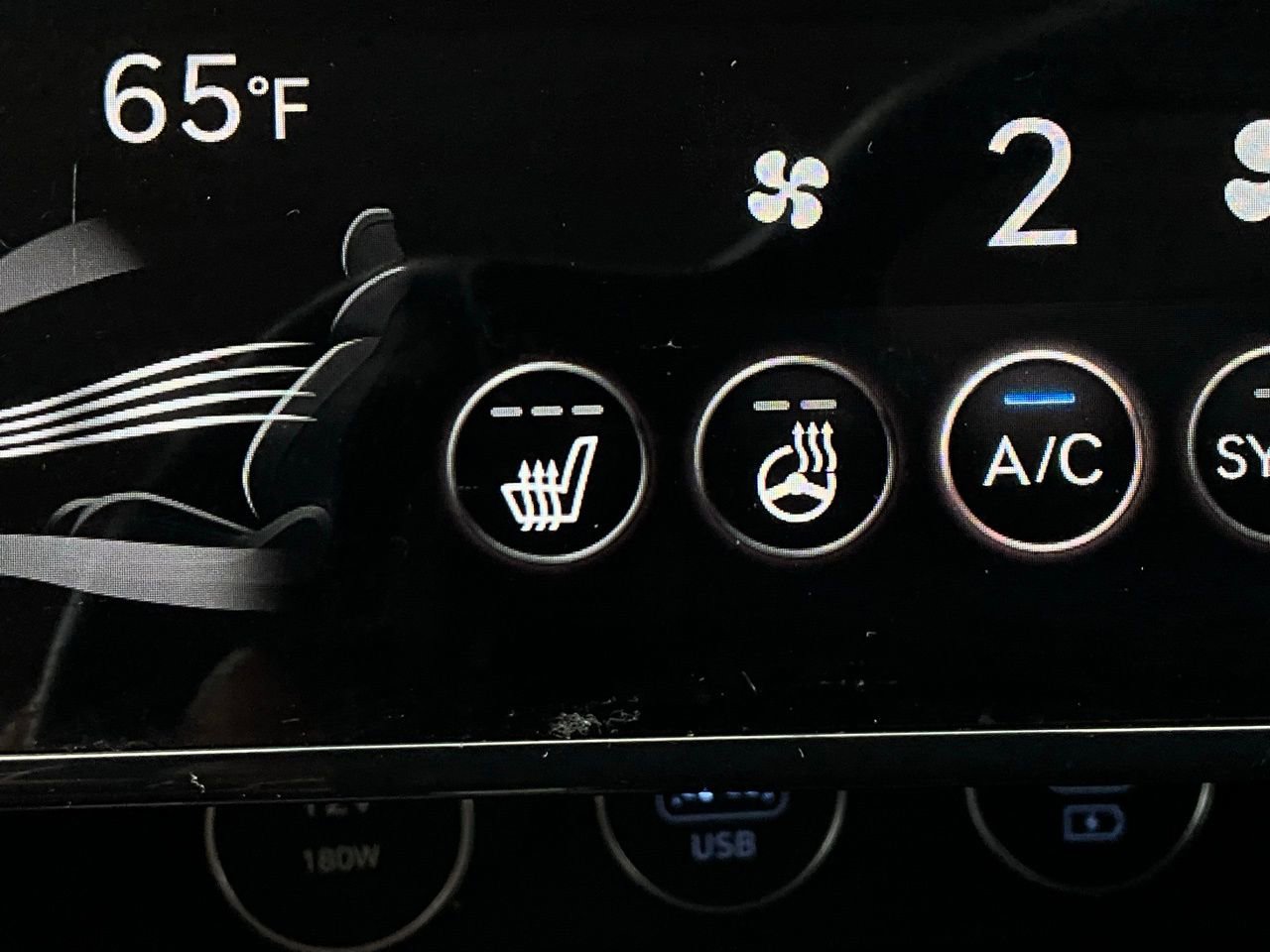 Used 2025 Genesis G70 2.5T image 27