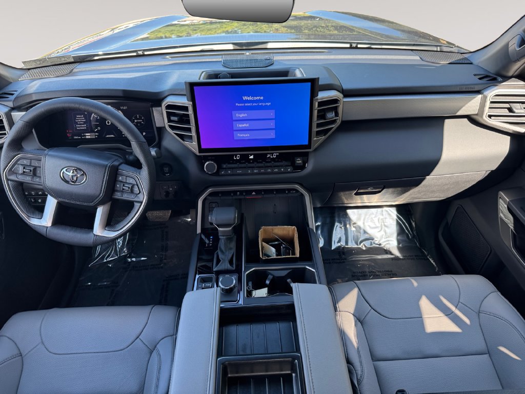 Used 2026 Toyota Tundra Limited AWD/4WD image 10