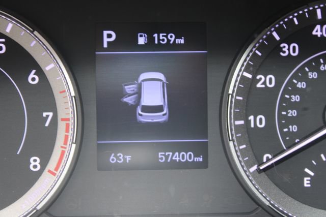 Used 2022 Hyundai Venue Limited image 18