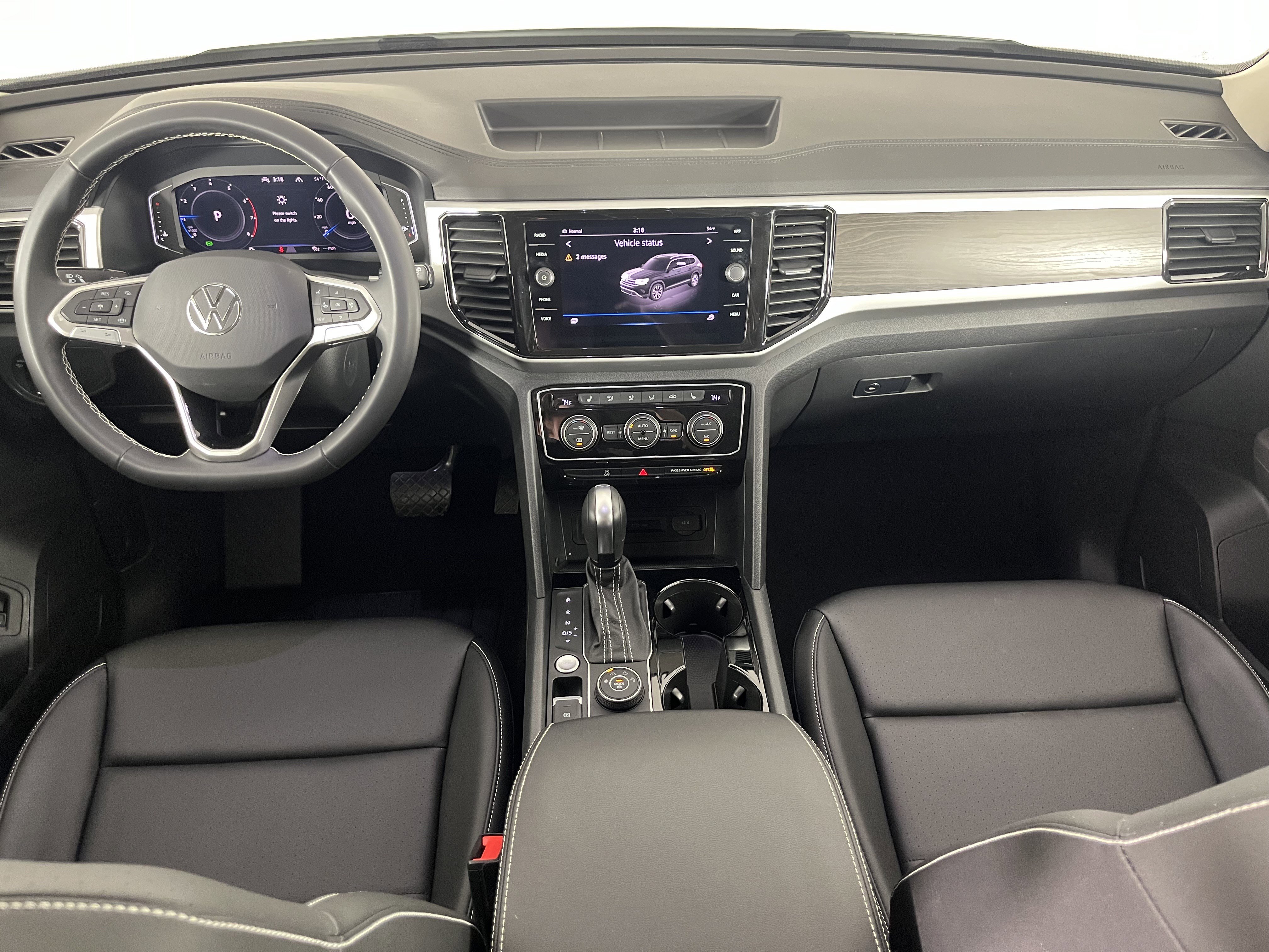 Certified 2023 Volkswagen Atlas SE w/ Black Wheel Package image 10