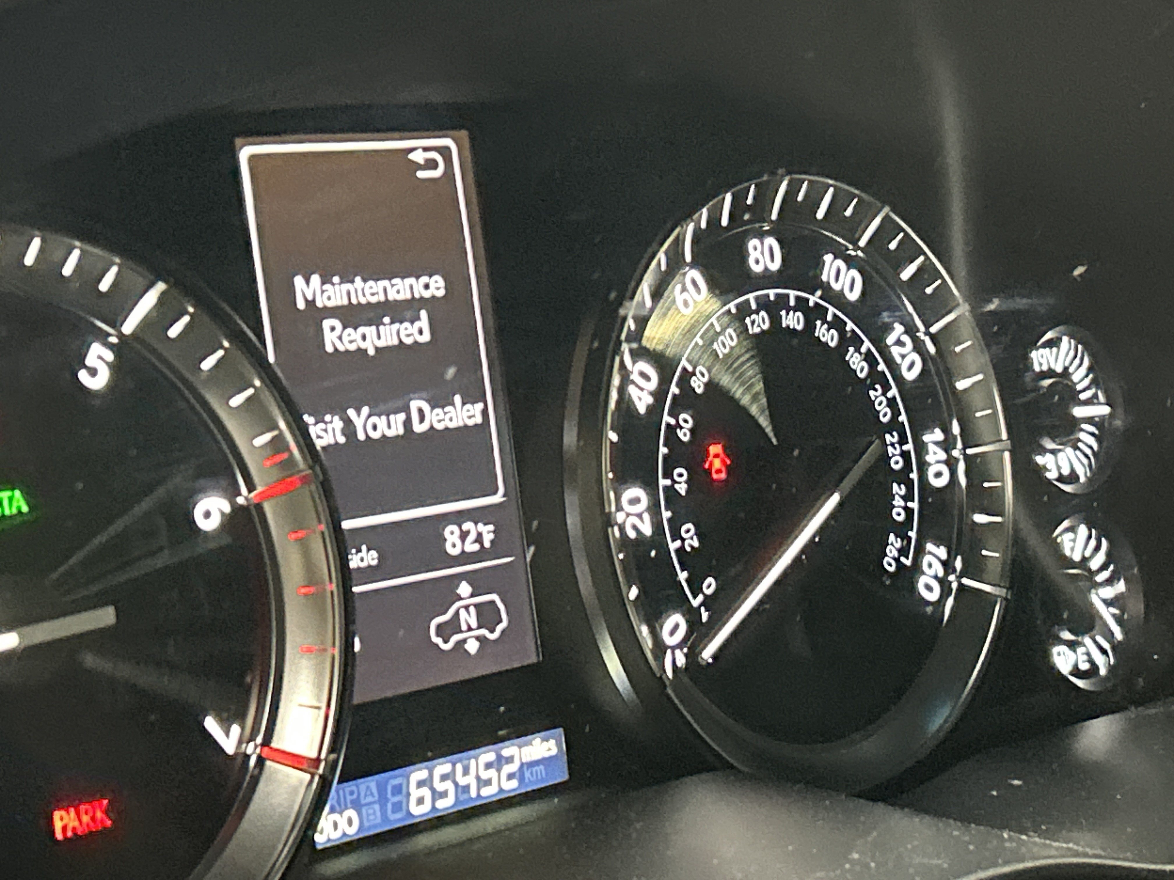 Used 2021 Lexus LX 570 4WD w/ Sport Package image 7