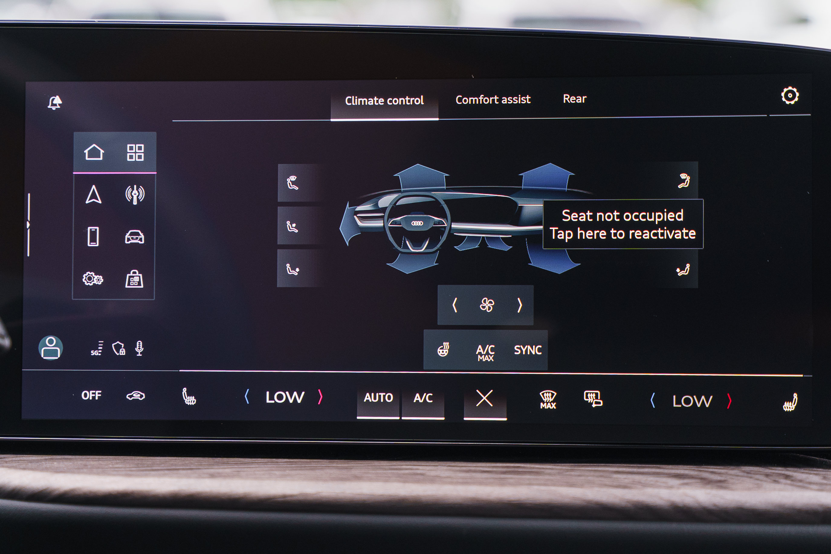 Certified 2025 Audi Q5 Premium AWD/4WD image 12