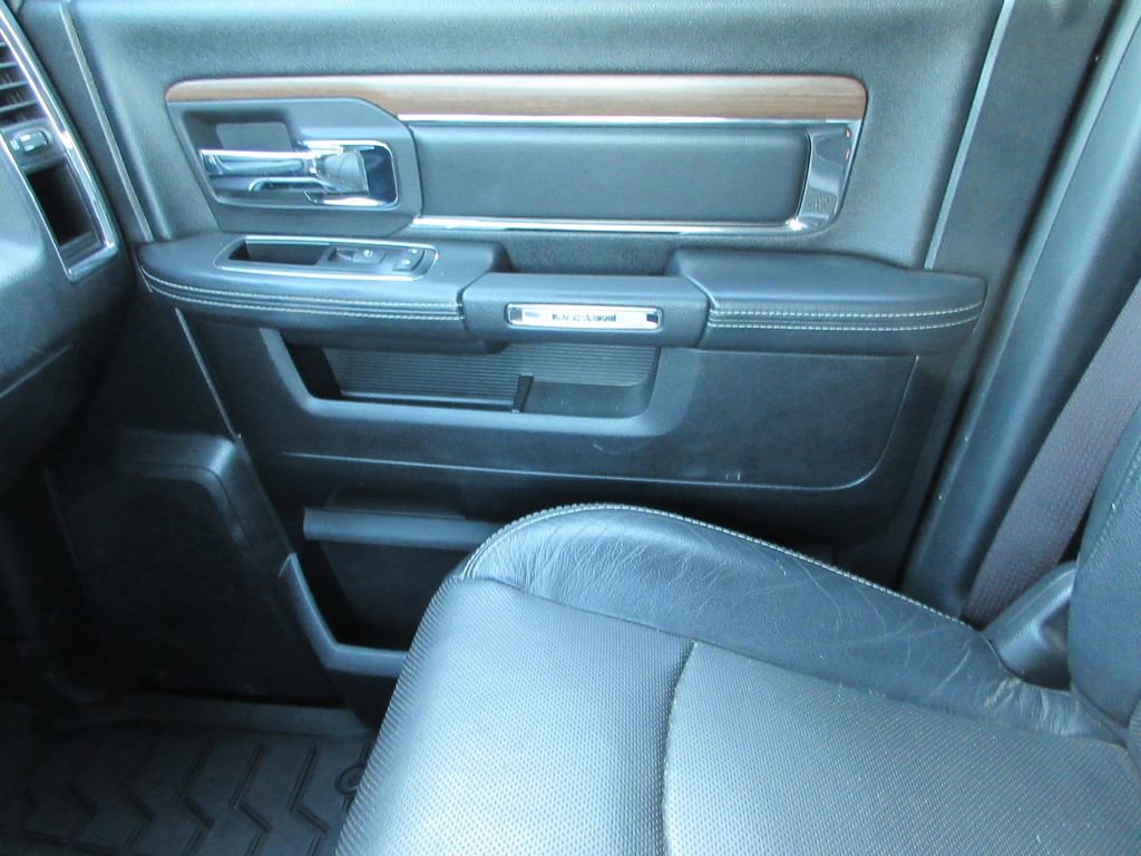 Used 2015 RAM 1500 Laramie w/ Convenience Group AWD/4WD image 38
