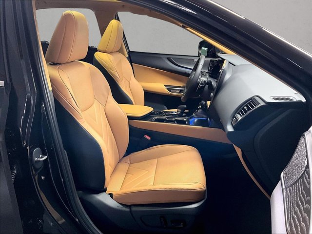 Used 2026 Lexus NX 350 AWD w/ Accessory Package (Z2) image 9