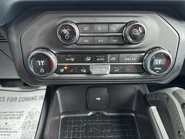 Used 2024 Ford Bronco Outer Banks AWD/4WD image 17