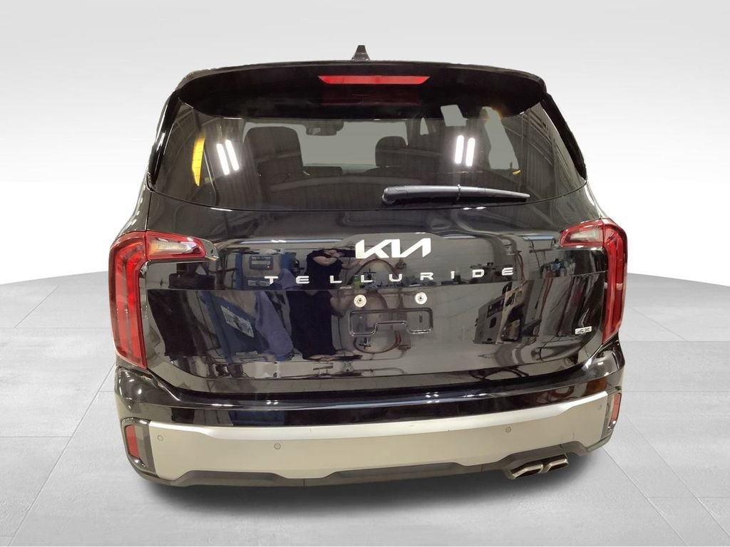 Certified 2023 Kia Telluride S w/ S Sunroof Package image 8