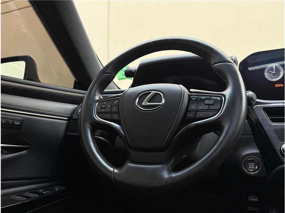 Used 2022 Lexus ES 350 ES 350 Sedan 4D image 10