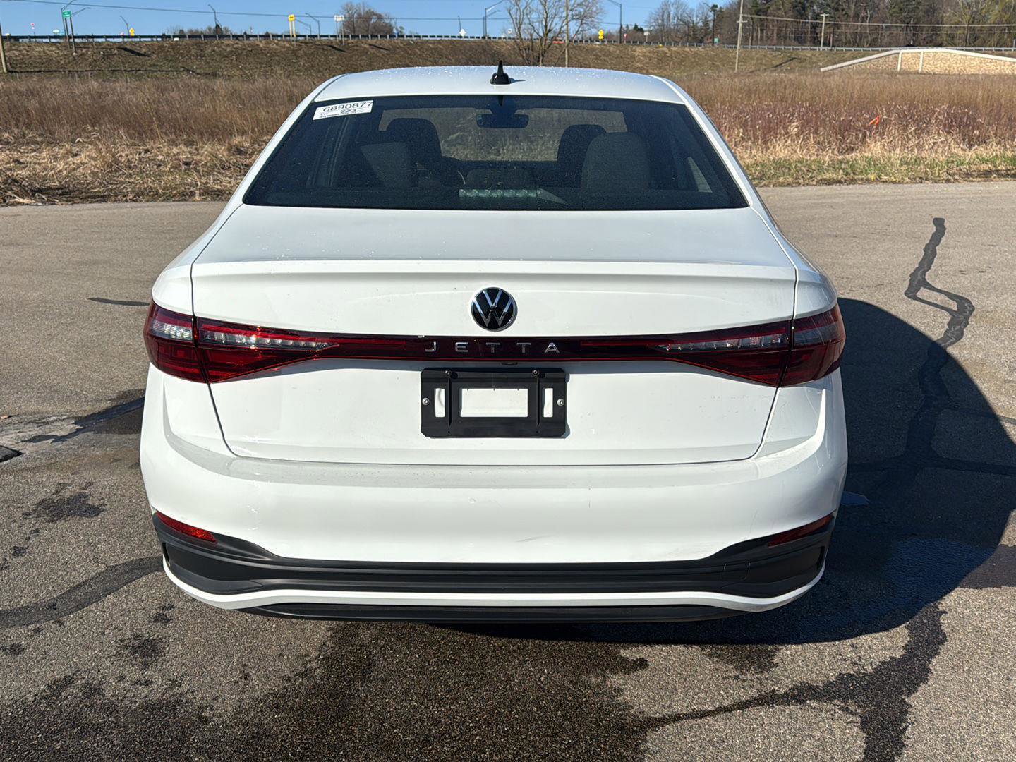 Used 2025 Volkswagen Jetta Sport image 4