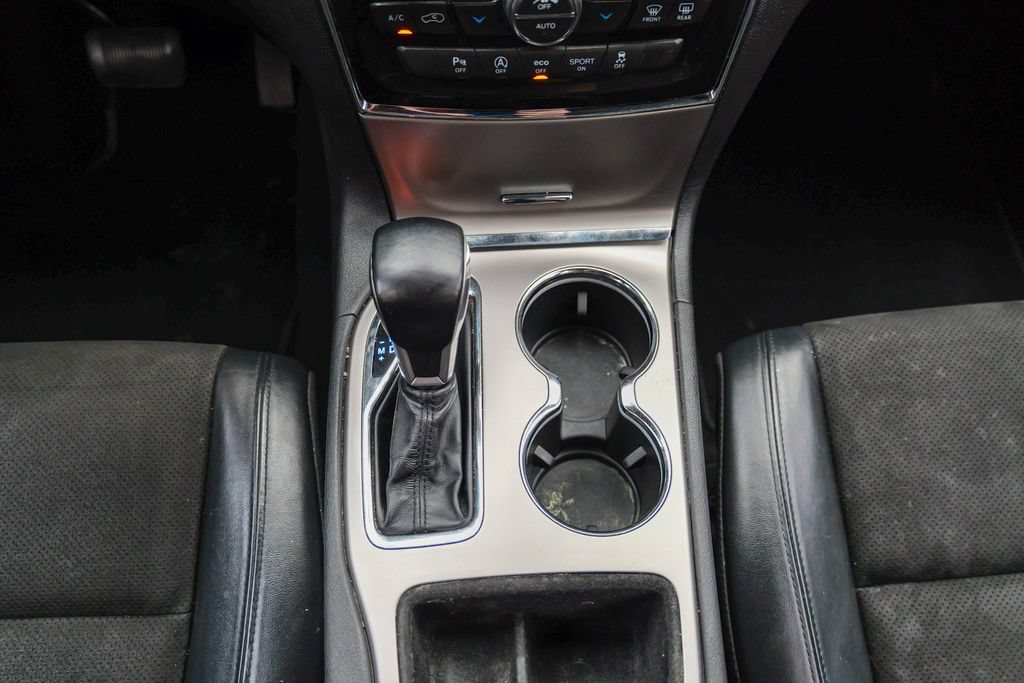 Used 2021 Jeep Grand Cherokee Laredo X AWD/4WD image 49