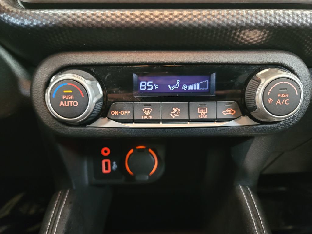 Used 2020 Nissan Kicks SV image 16