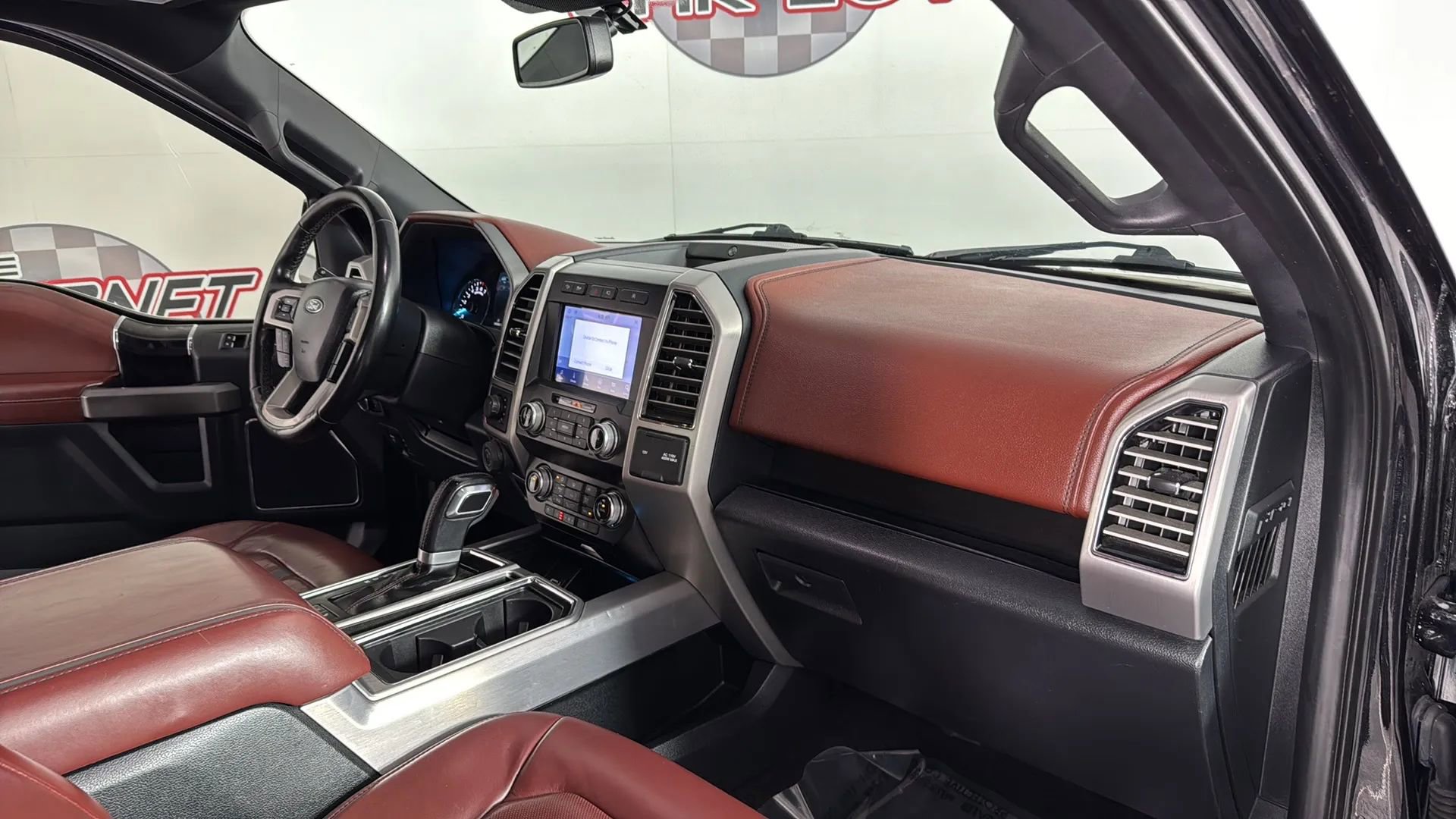Used 2020 Ford F150 Platinum w/ Equipment Group 701A Luxury AWD/4WD image 14