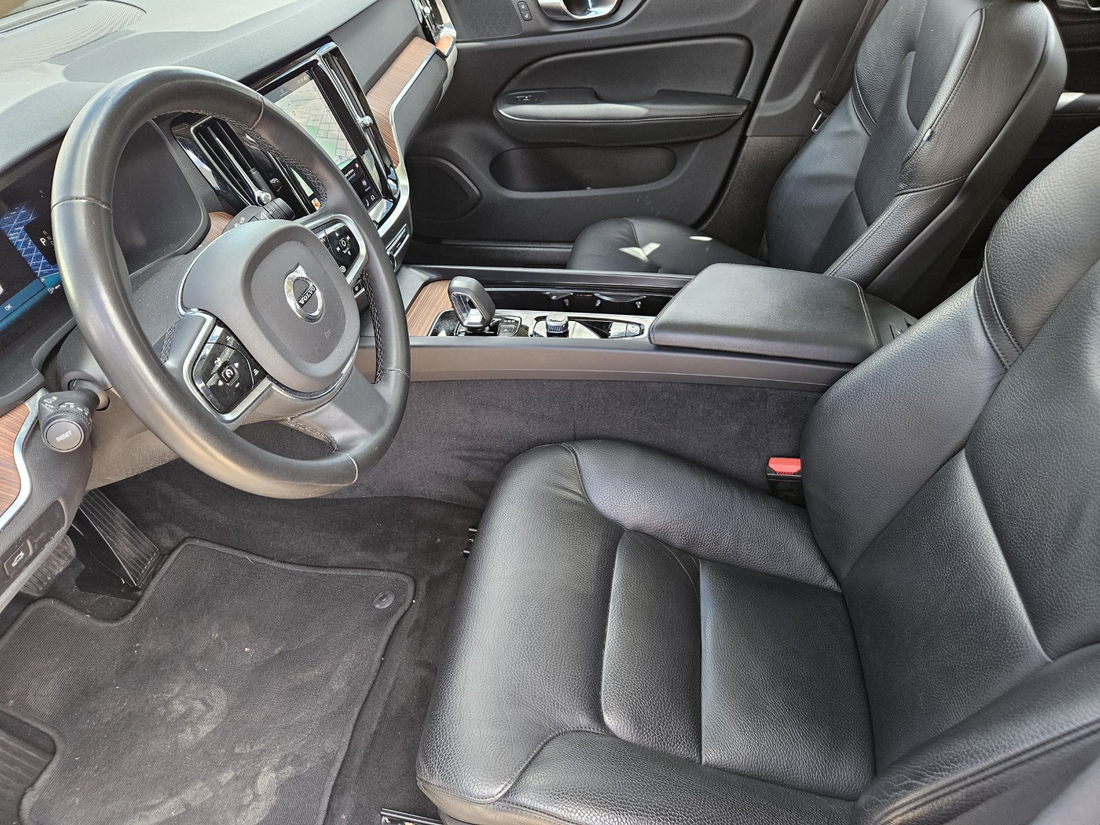 Used 2024 Volvo S60 B5 Plus FWD image 16
